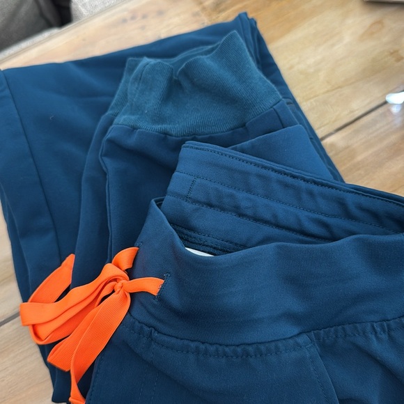 Figs set - Picture 4 of 5